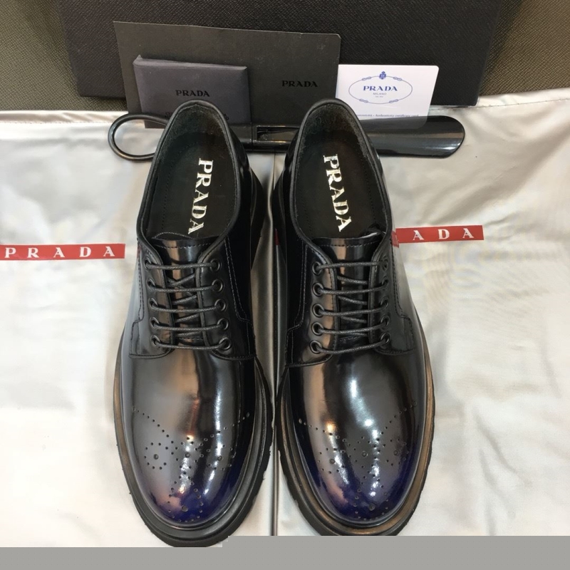 Pra*a leather shoes
